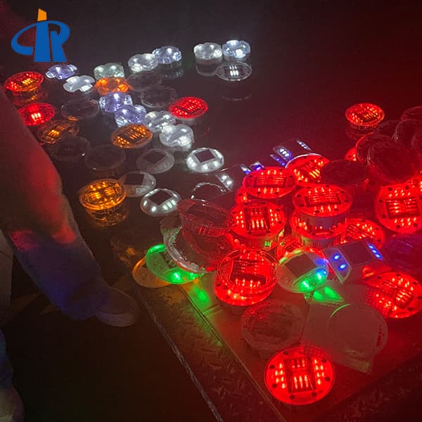 <h3>LED Road Stud Double Side Hot Sale Flashing Road Pavement Markers</h3>
